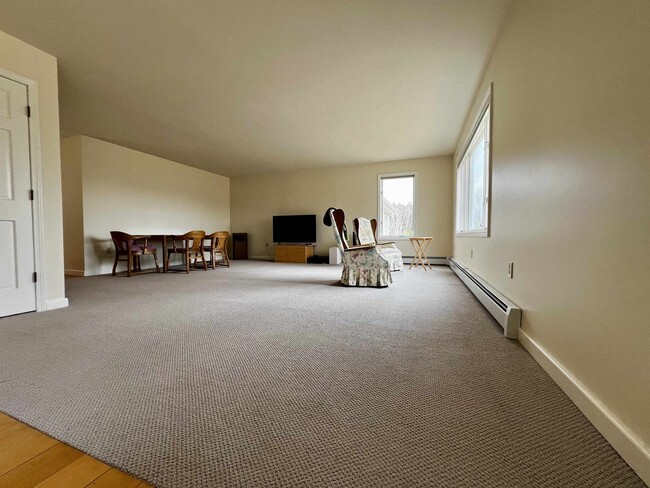 Building Photo - 251 Sunrise Pl