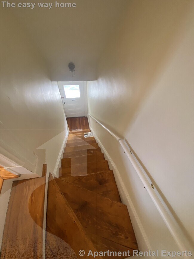 Building Photo - 42 Wilson Ave