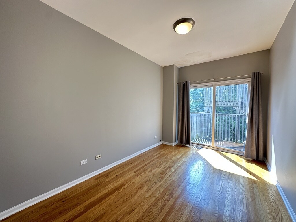 Building Photo - 724 N Willard Ct