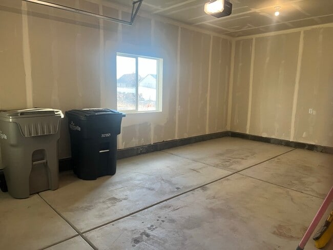 Building Photo - 1140 S 1500 W