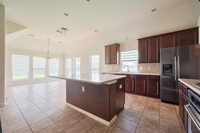 Building Photo - 4627 Adobe Pines Ln