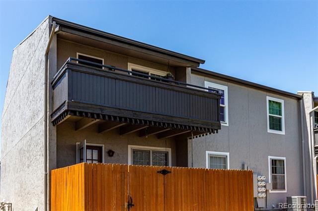 Building Photo - 2301 E Fremont Ave