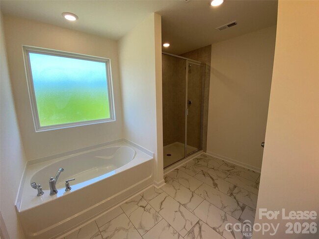 Building Photo - 1326 Harleston St