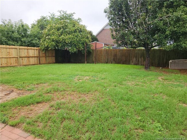Building Photo - 2800 Franciscan Dr