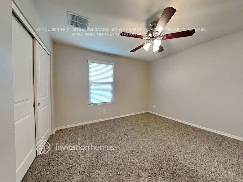 Building Photo - 8019 W Agora Ln