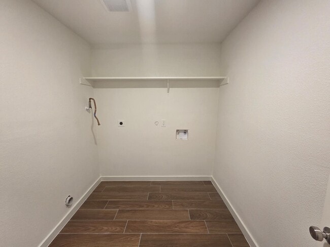 Building Photo - 803 Coleman St