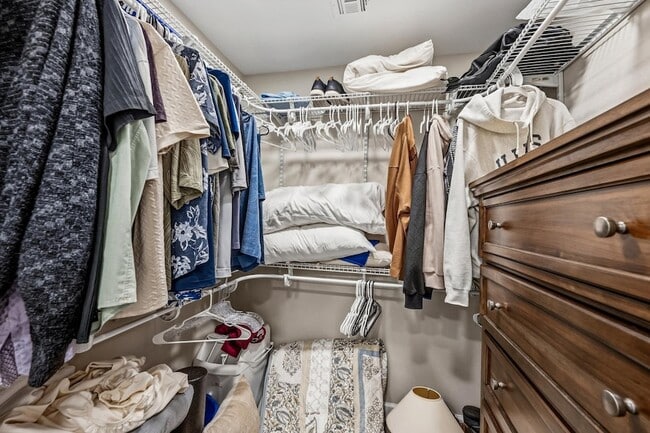 Building Photo - 7340 N Vía Camello Del Norte