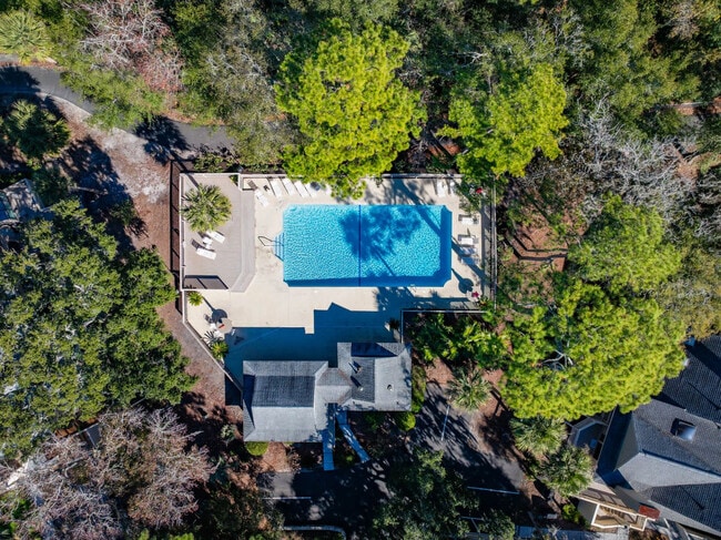 Building Photo - 183 Beachwalk Villa