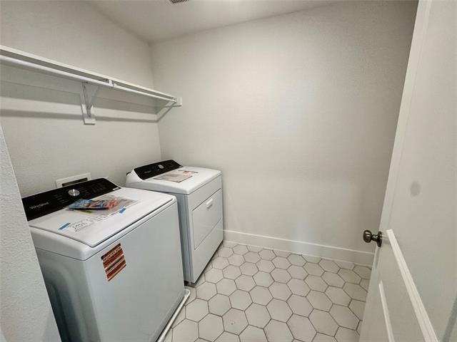 Building Photo - 304 Chestnut St