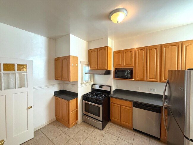 Building Photo - 1512-1514 Leavenworth - LEASE ONLY