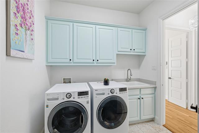 Building Photo - 741 Almeda Dr