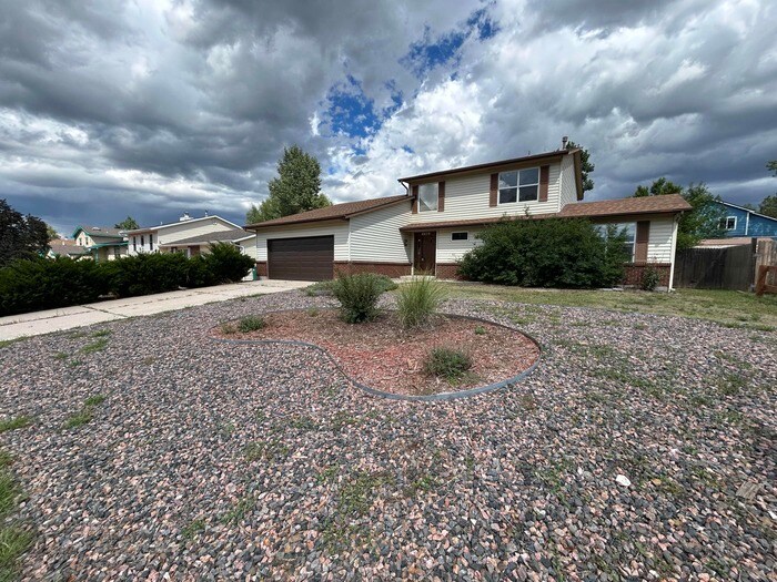 Building Photo - 6659 Gambol Quail Dr E