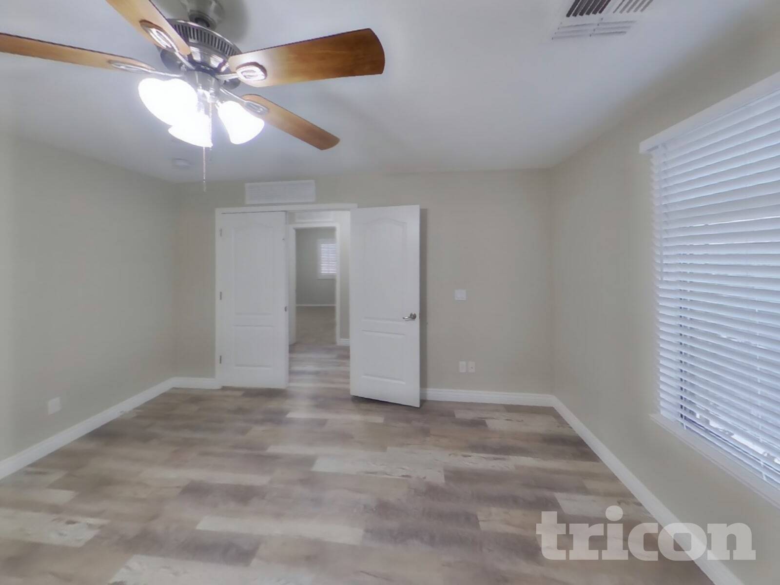 Building Photo - 10733 W Taft St