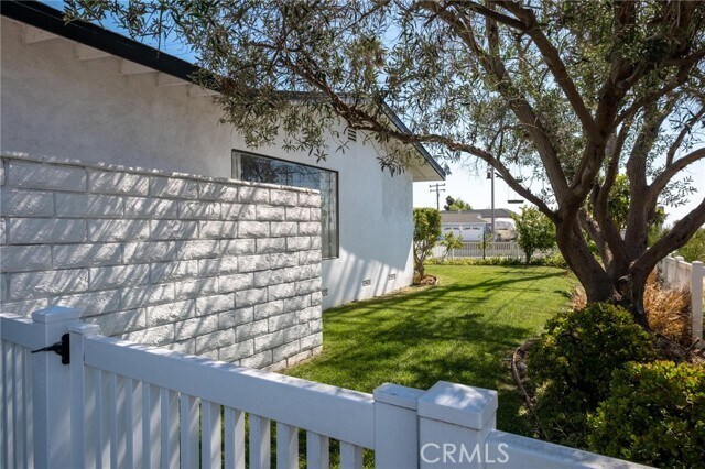 Building Photo - 401 Flagler Ln