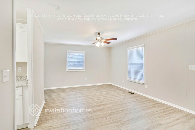 Building Photo - 1941 Bandera Dr