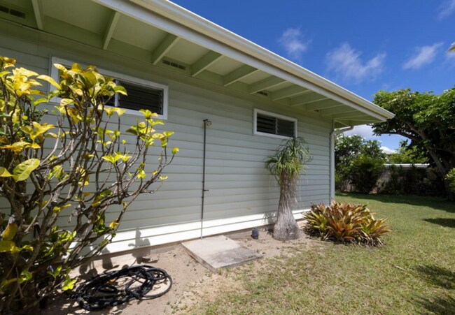 Building Photo - 176 Kuulei Rd