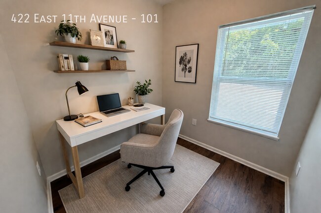 Building Photo - 422 E 11th Ave