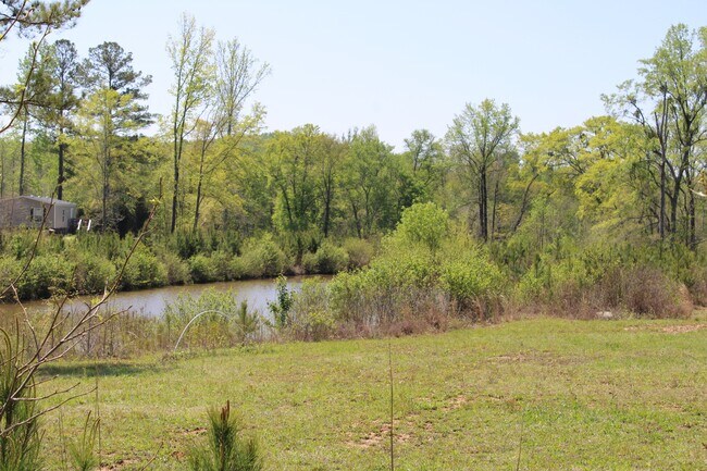 Building Photo - 818 W Grantville Rd