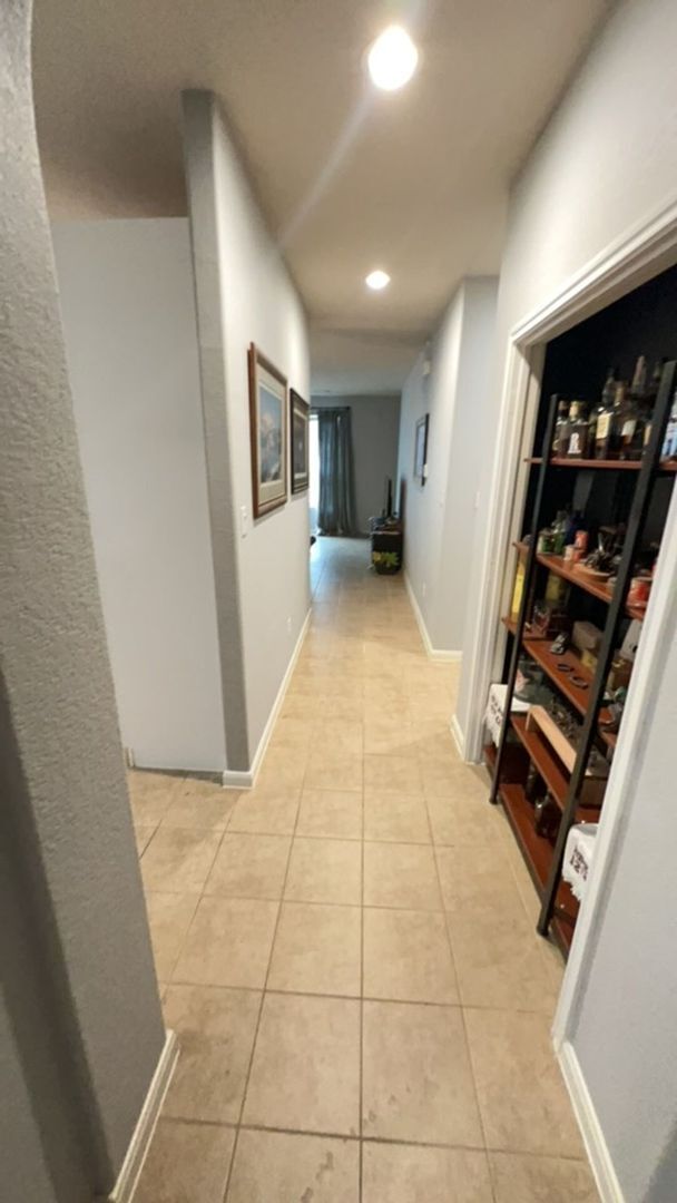 Building Photo - 3 Bedroom Home in Pioneer Crossing