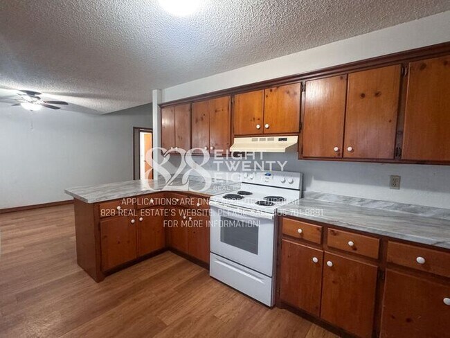 Building Photo - *AVAILABLE NOW!* 2 BED/1 BATH COZY LOG CABIN DUPLEX IN NOBLE, OK!