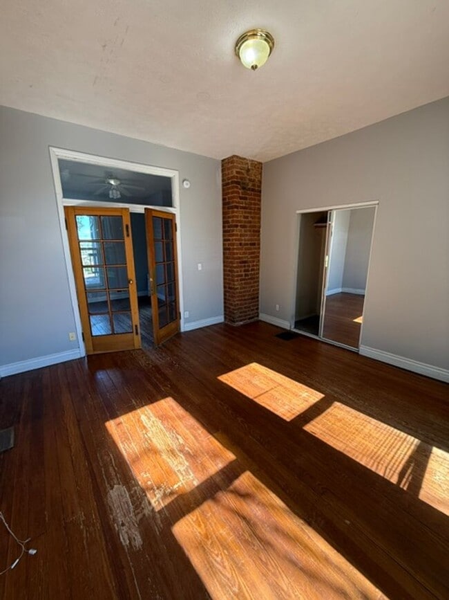 Building Photo - 1313 S 32nd St