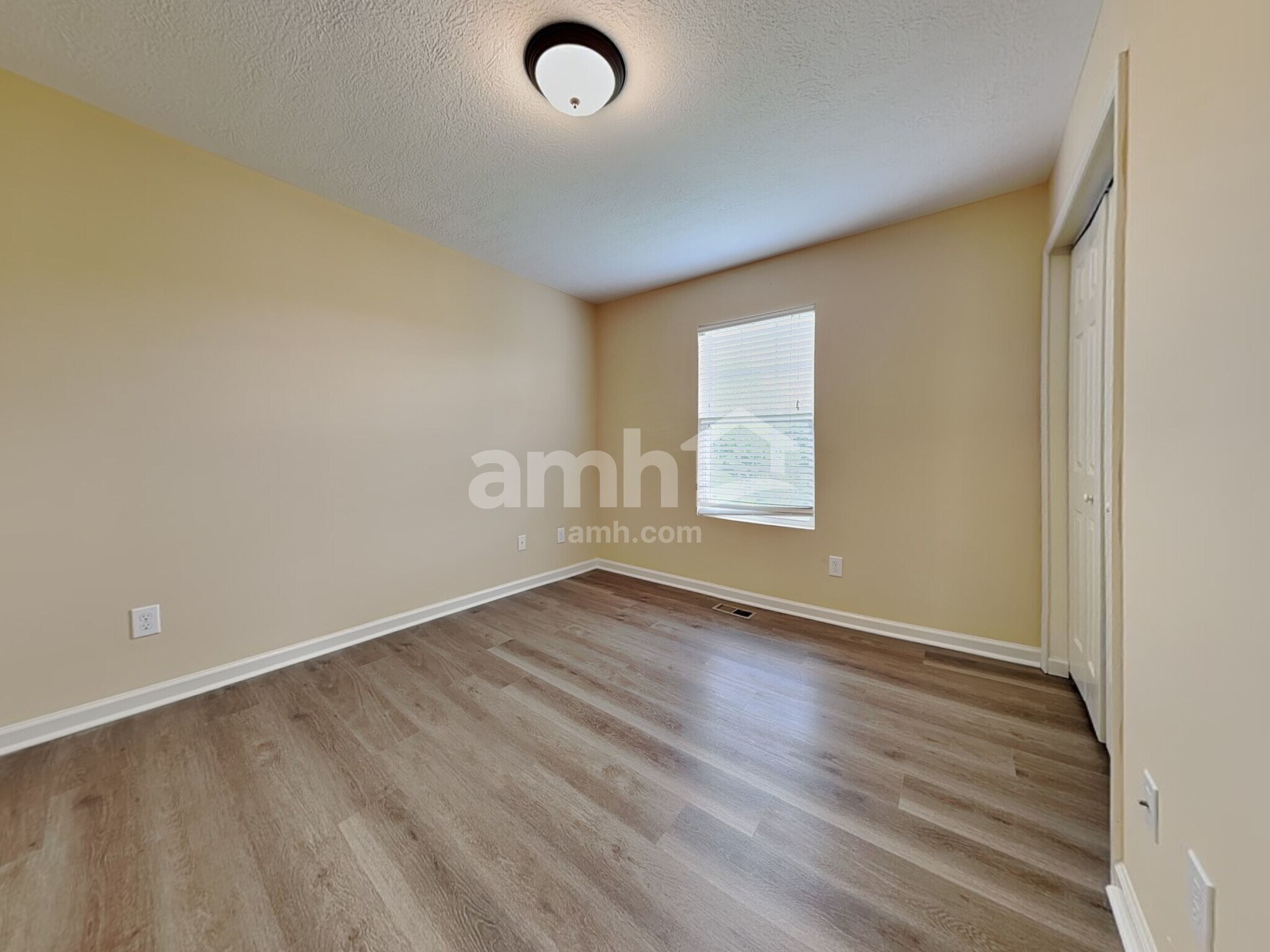 Building Photo - 1220 Swan Pond Ln