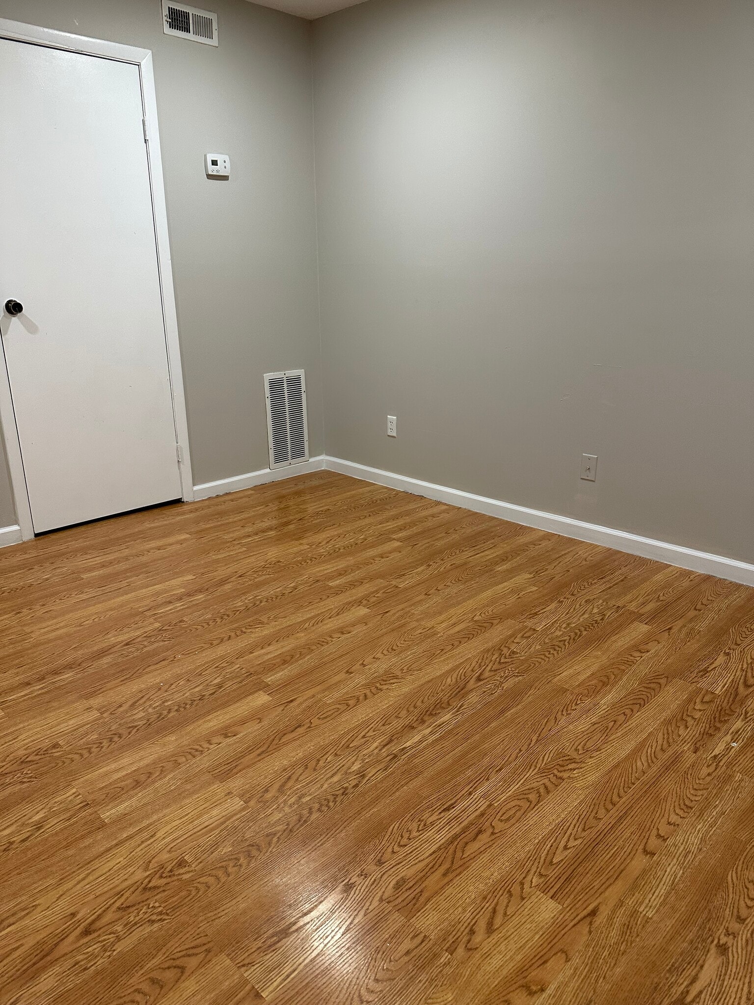 Building Photo - 2536 Sandbury Blvd