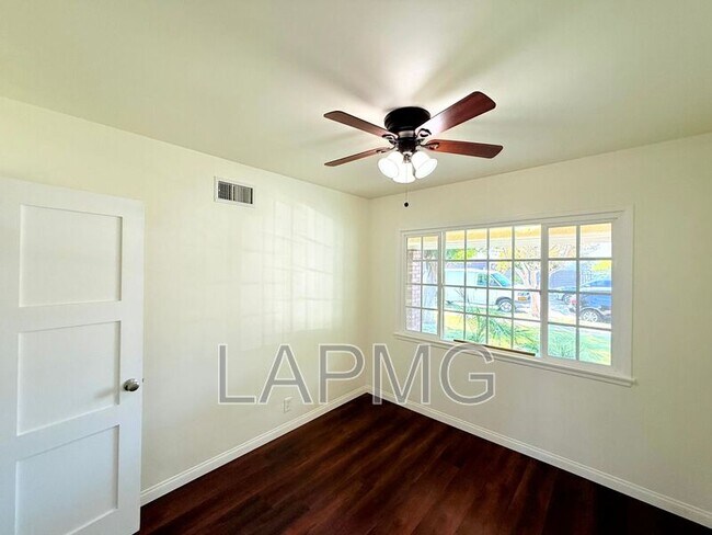 Building Photo - 17535-17537 Baltar Street