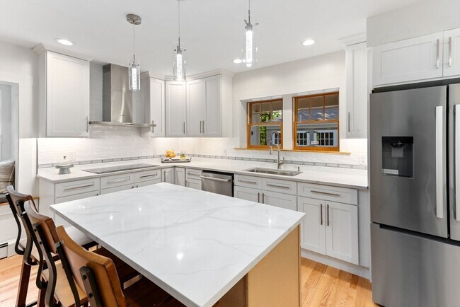 Building Photo - 98 Union St