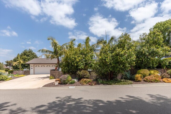Primary Photo - 1356 San Julian Dr