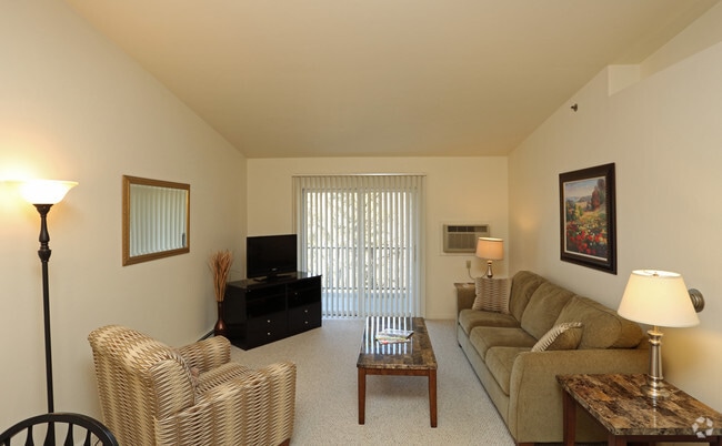 Living room - Southbrook Manor
