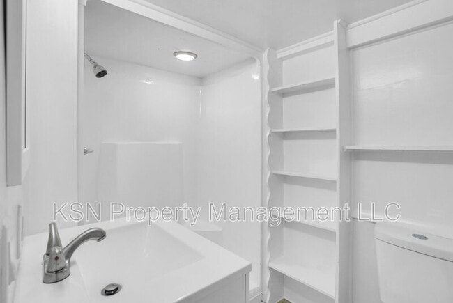 Building Photo - 130 Salt Creek Rd