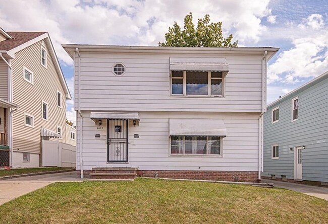 Building Photo - 4633 Warner Rd