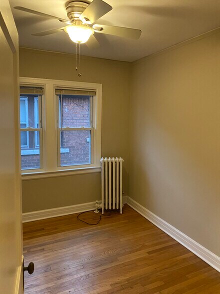 Building Photo - 1096 Beaconsfield Ave