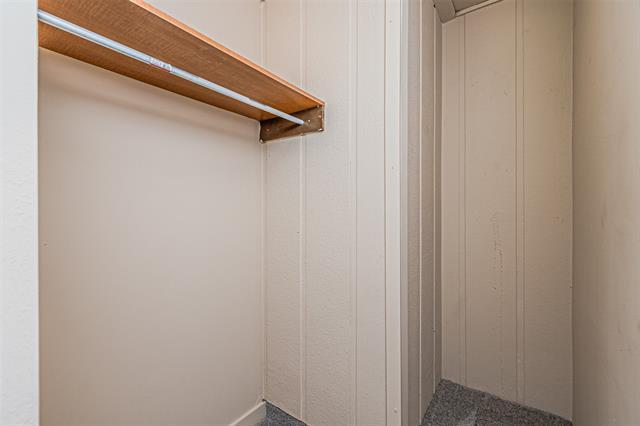 Building Photo - 1018 McCallum Dr