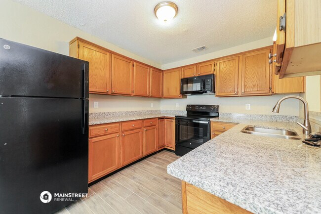 Building Photo - 6208 Los Altos Dr