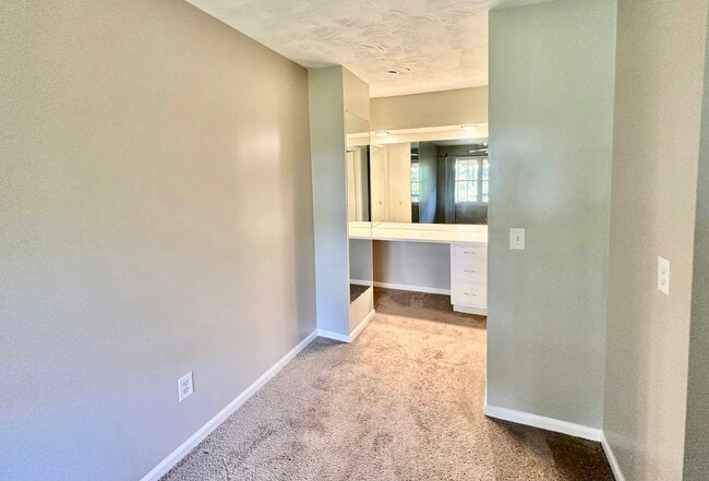 Building Photo - 3416 Mountainside Rd