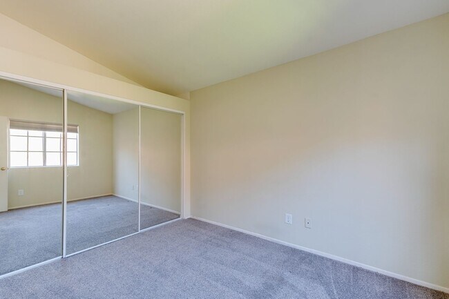 Building Photo - 3-bedroom, 2.5-bath condo nestled in the prestigious Terra Vista community of Rancho Cucamonga