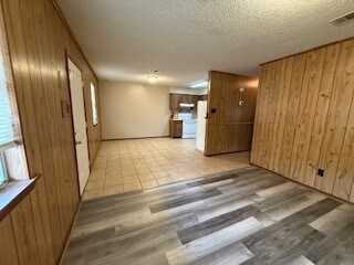 Building Photo - 46106 N Coburn Rd