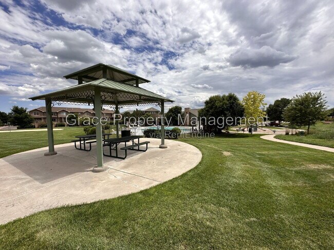 Building Photo - 9727 Cherry Ln