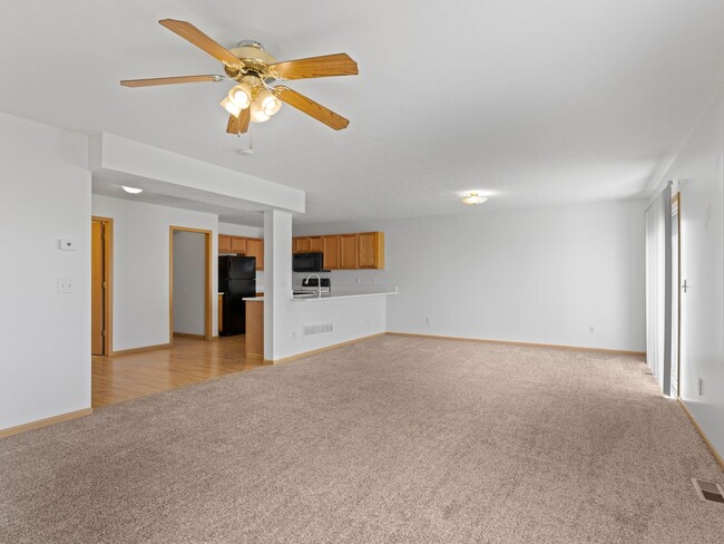 Building Photo - Renter's Dream with Triple Car Garage
