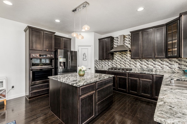 Building Photo - 4165 Freesia Dr