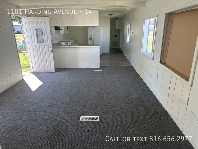 Building Photo - Mobile Home For Rent