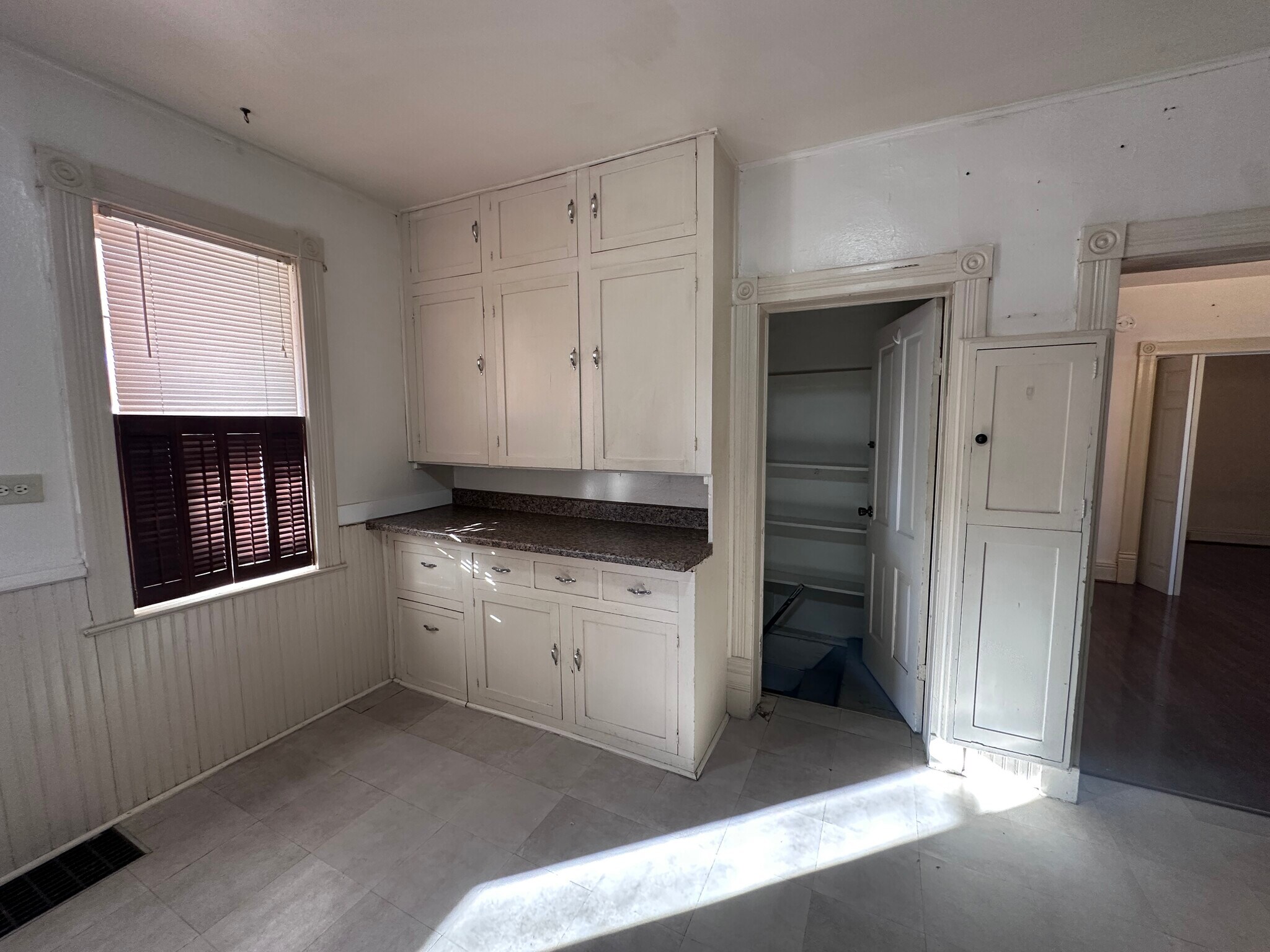 Building Photo - 315 N 2nd Ave