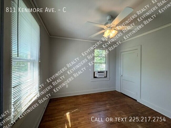Building Photo - 811 Kenmore Ave