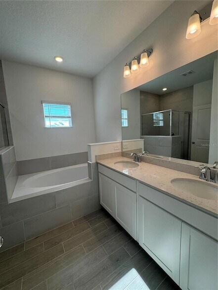 Building Photo - 6582 SW 89th Loop