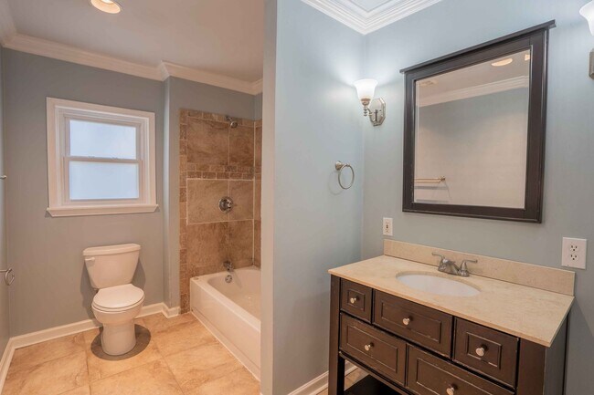 Building Photo - Brookside beauty! Step inside your new home!