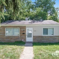 Building Photo - Comfort. Convenience. A place to call home.