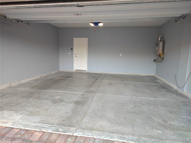 Building Photo - 3119 Biccari Ave