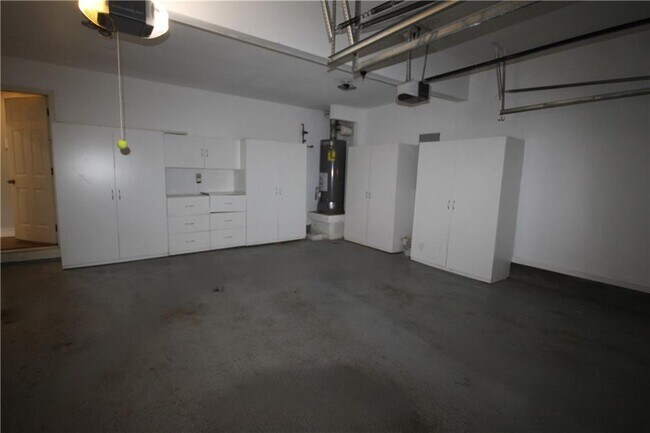 Building Photo - 1581 Oak Park Cove